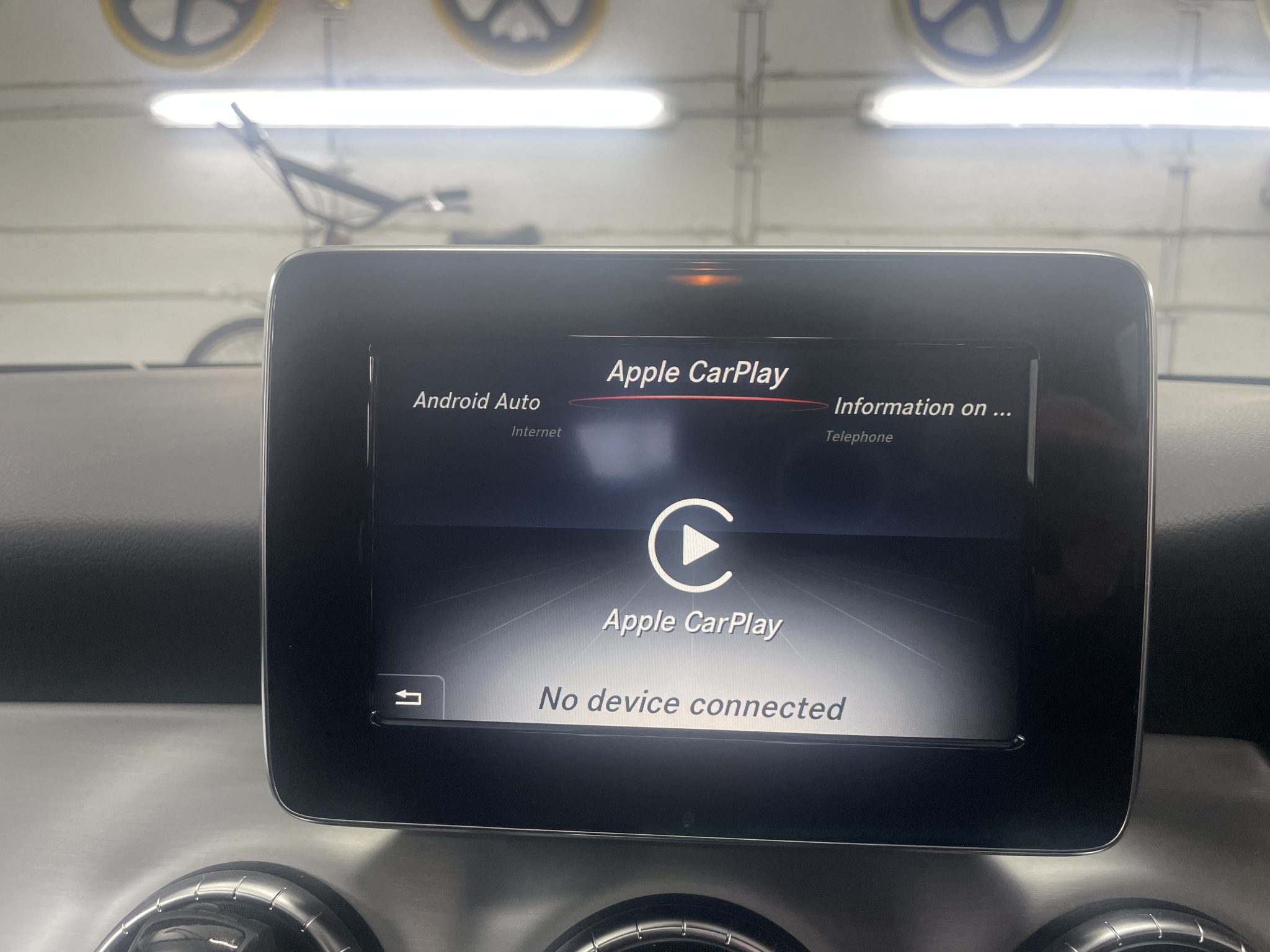 mercedes-factory-apple-carplay-android-auto-retrofit-unique-car