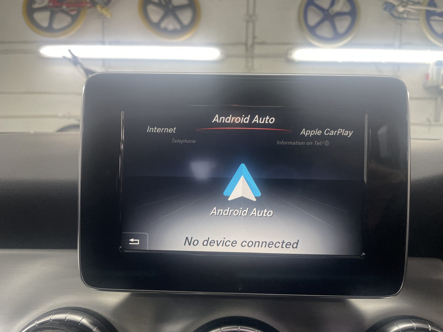 Mercedes Factory Apple CarPlay & Android Auto retrofit. – Unique Car